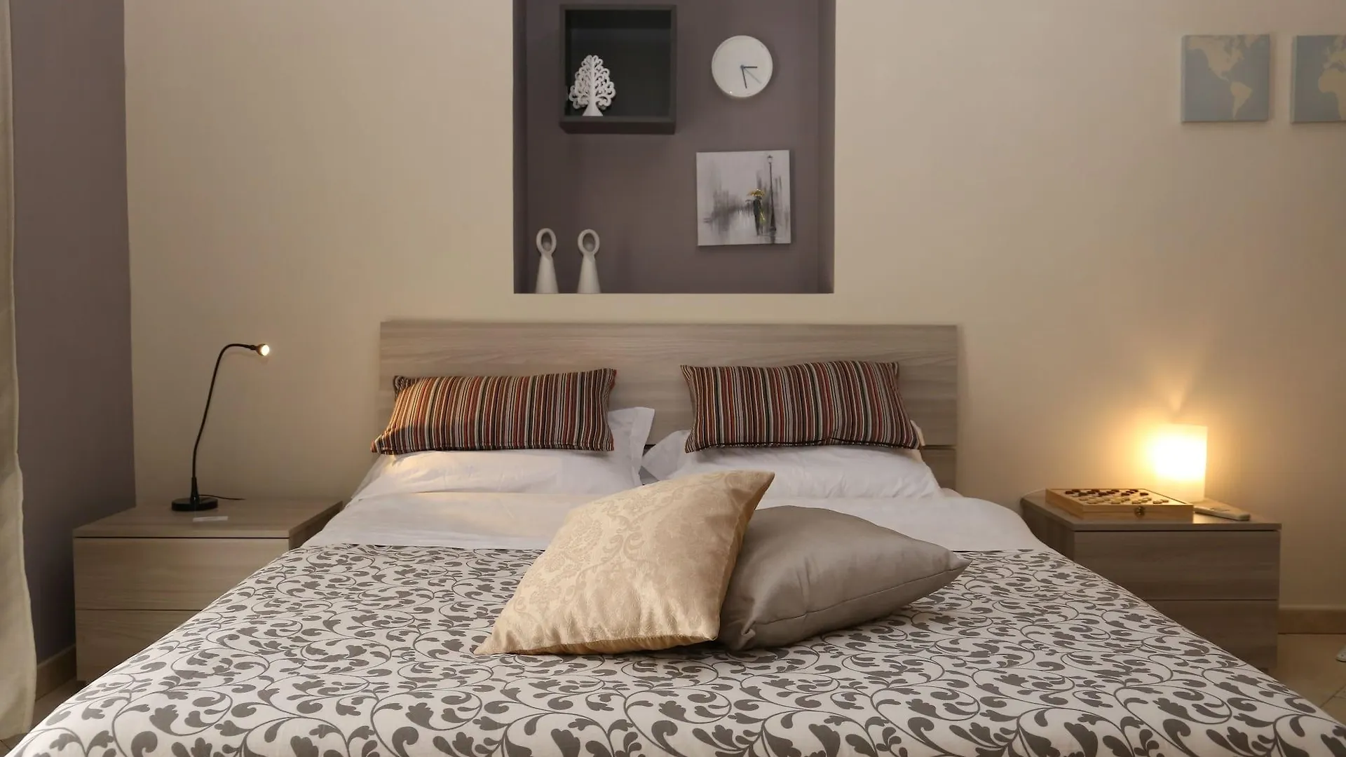 *** Bed & Breakfast Re Ferdinando Bed and Breakfast Napoli Italien