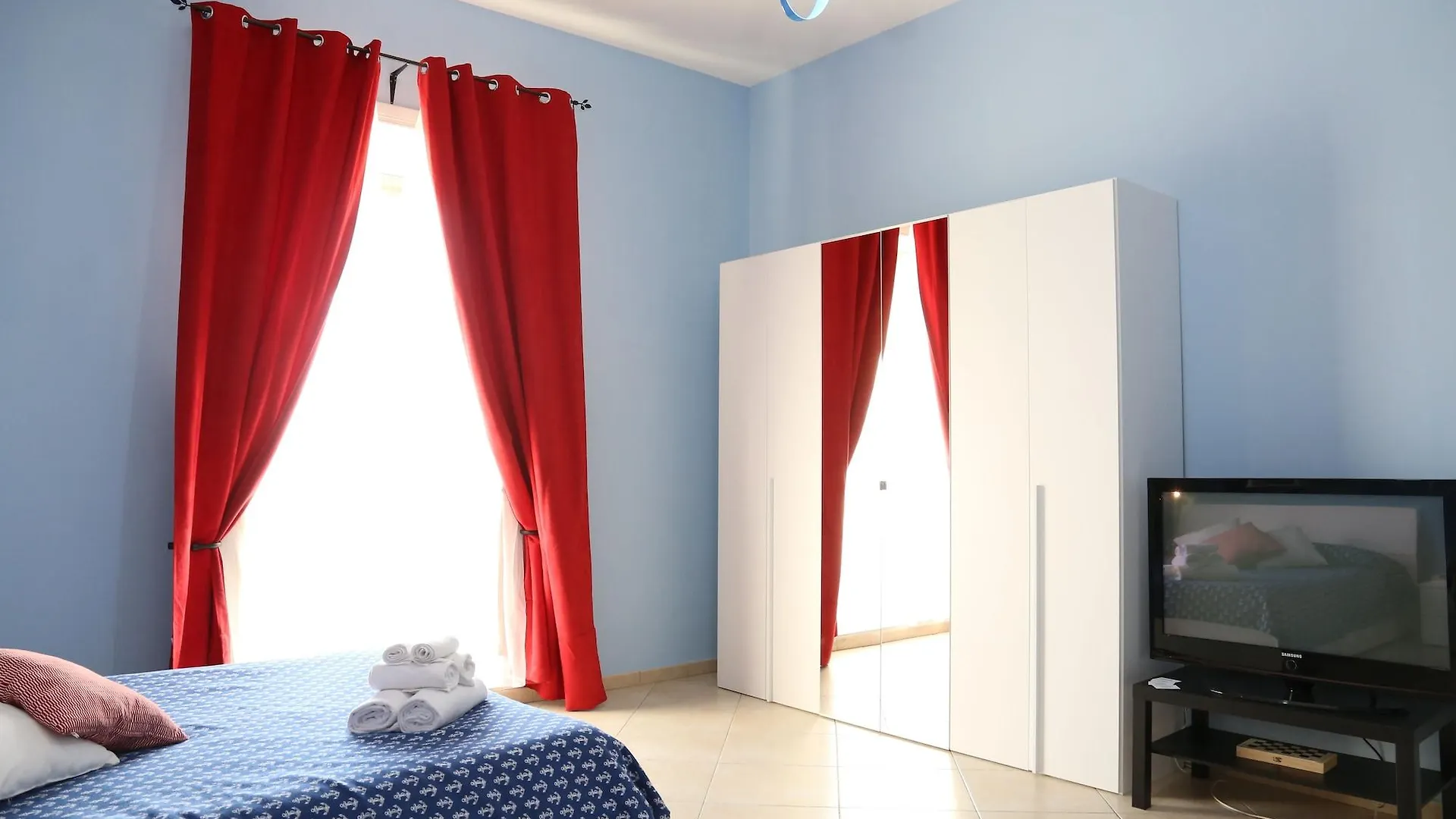 *** Bed & Breakfast Re Ferdinando Bed and Breakfast Napoli Italien
